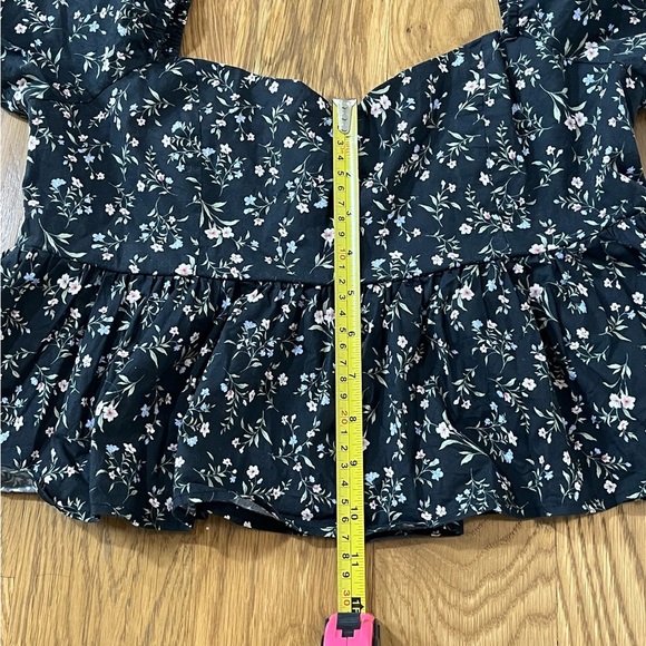 Altar'd State Black and White Ruffled Puff Sleeve Blouse - Picture 6 of 7